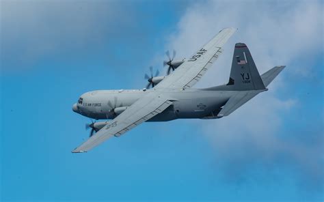 Lockheed Martin C 130 Super Hercules Military Transport 018