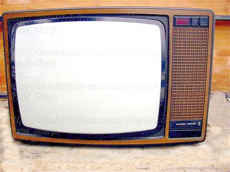 Obsolete Technology Tellye Grundig Super Color Year