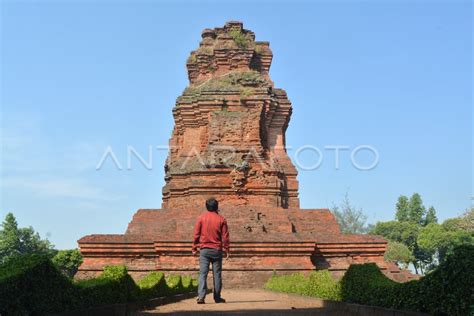 Candi Brahu Antara Foto