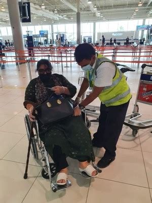 Azerbaijan Evacuates Citizens Stranded In Uae Report Az