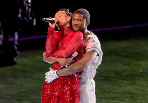 Ushers Halftime Show Performance Named The Best Ever The Spun