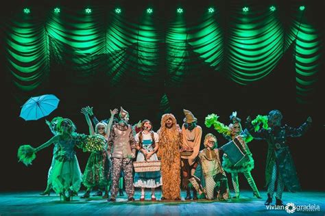 Grupo teatral apresenta musical O Mágico de Oz em Rio Preto São