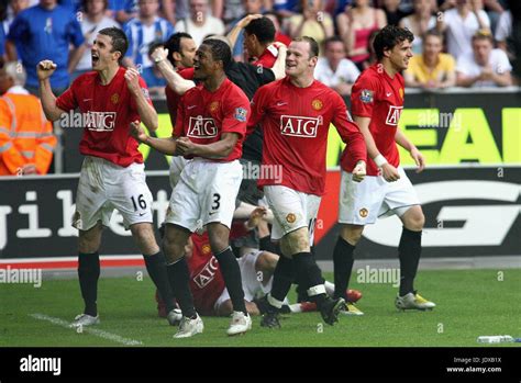 Michael Carrick Patrice Evra Wayne Rooney Owen Hargreaves Wigan V