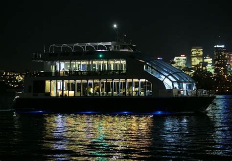 Clearview Glass Boat Sydney Dinner Cruise With Drinks