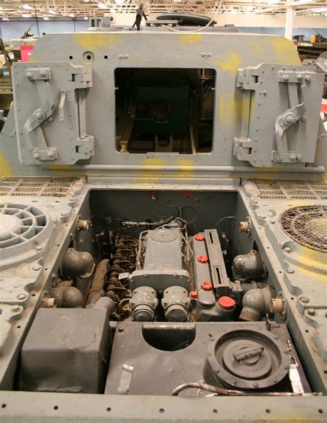 Jagdtiger interior | A look into the engine and crew compart… | thy ...