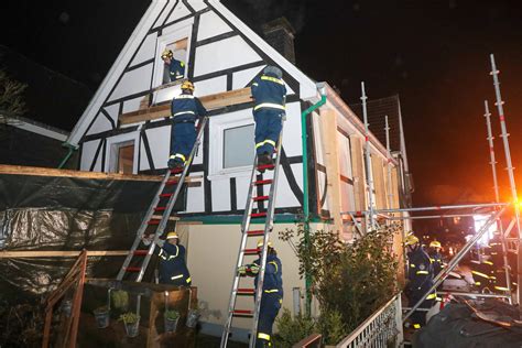 Einsturzgef Hrdetes Haus In Wuppertal Beyenburg St Tze Im Inneren