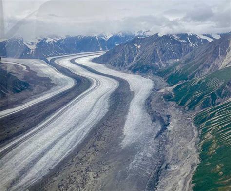 Glacier Sightseeing - Yukon Lake Cabins