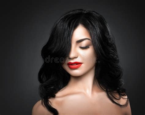 Beautiful Brunette Woman With Shot Hairstyle And Red Lips Stock Photo Image Of Glamour