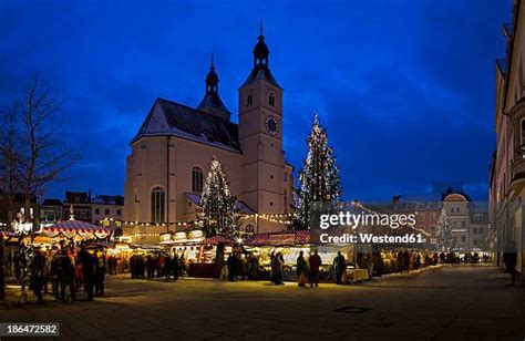 Regensburg Christmas Market Photos and Premium High Res Pictures ...