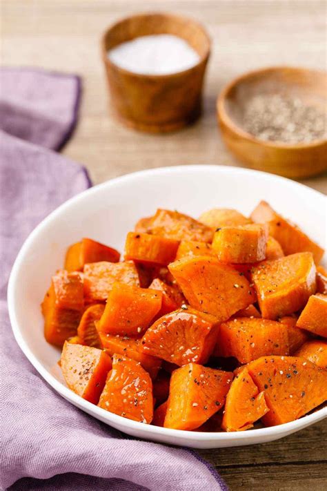 Glazed Baked Sweet Potato Recipe These Are So Easy Paleo Grubs Recipe Sweet Potato