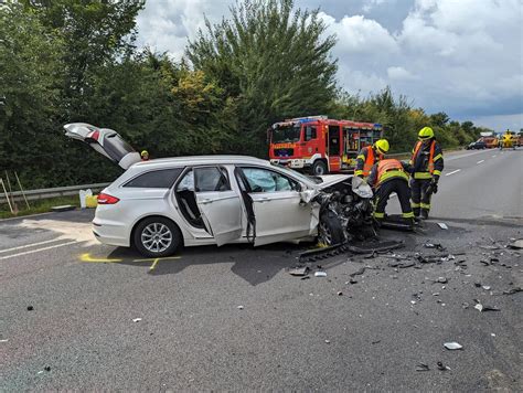 Gangelt Erneut Schwerer Verkehrsunfall Auf Der B N Feuerwehrpresse