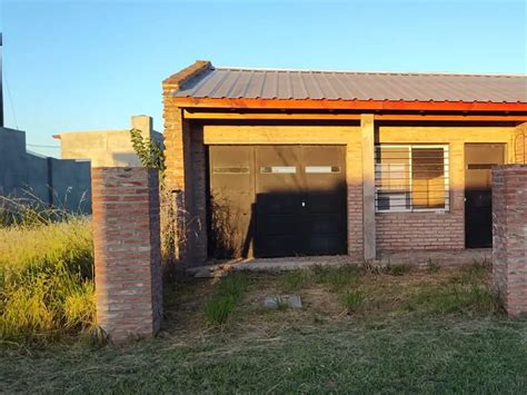 Venta Casa A Estrenar Dormitorios M Cochera Dorrego