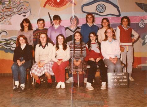 Photo De Classe College Gustave Courbet Cppn B De 1981 Collège Gustave