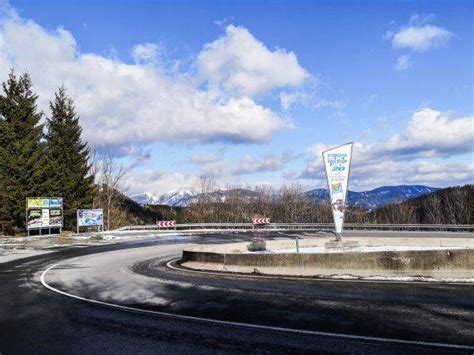 Zauberberg Semmering Skiing Tobogganing Hiking Connecting Vienna