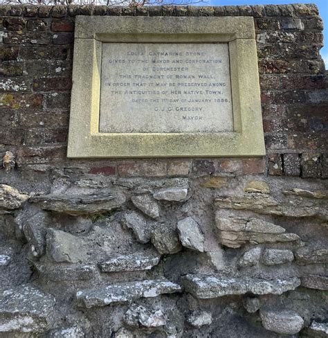 The Roman Walls - Discover Dorchester