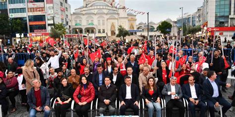 Esenyurttaki 19 Mayıs Etkinliklerinde Genç Yetenekler Sahne Aldı