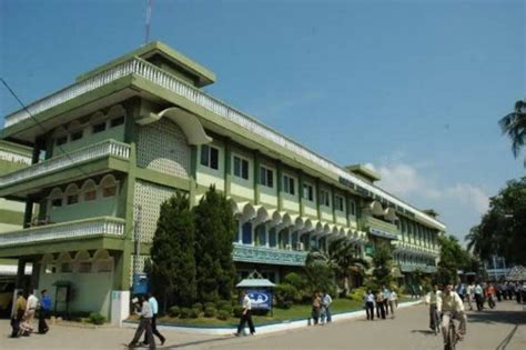 pondok pesantren modern terbaik  indonesia