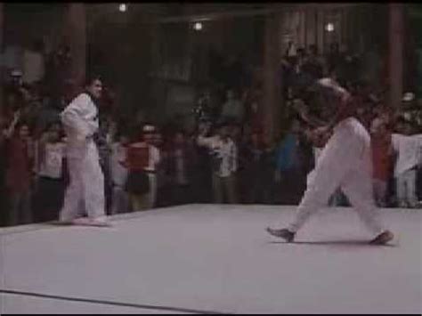 Capoeira Fight Capoeira Vs Tae Kwon Do Youtube