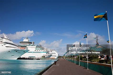 716 Nassau Flag Stock Photos, High-Res Pictures, and Images - Getty Images