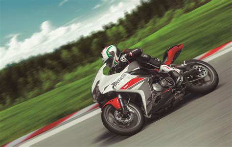 Benelli 302R Rebranded Now Euro4 Compliant Asphalt Rubber