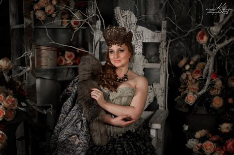 Королева На Троне Фото — Картинки фотографии