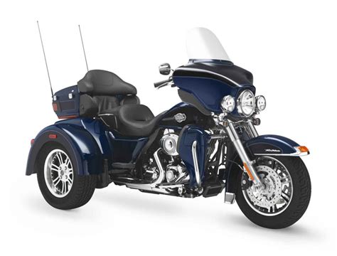 2012 Harley Davidson Tri Glide Ultra Classic FLHTCUTG Review