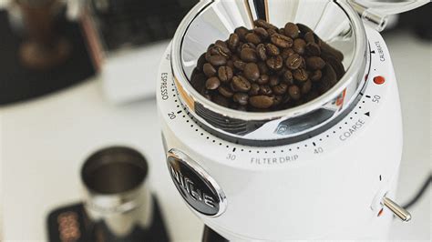 Easy to Clean Coffee Grinder: The Complete Guide