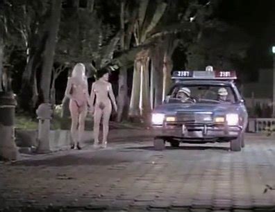 Naked Gloriella In El Sexo Me Da Risa