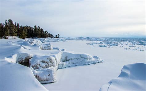 212-Lake-Superior-Ice-Caves » I've Been Bit! Travel Blog