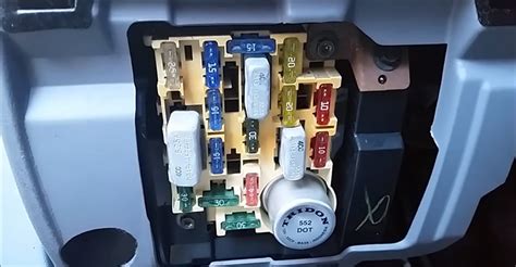 What Fuse Controls The Dashboard Gauges Where Is It Located Honda