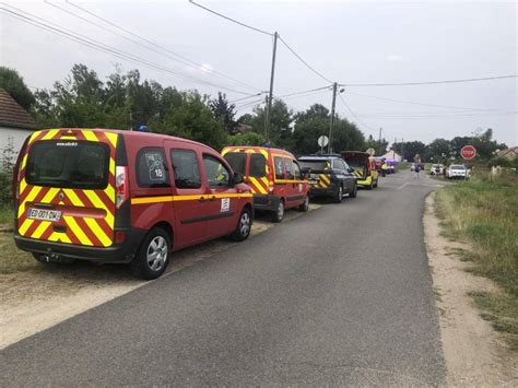 Collision entre une voiture et un bus scolaire à la Guerche sur l