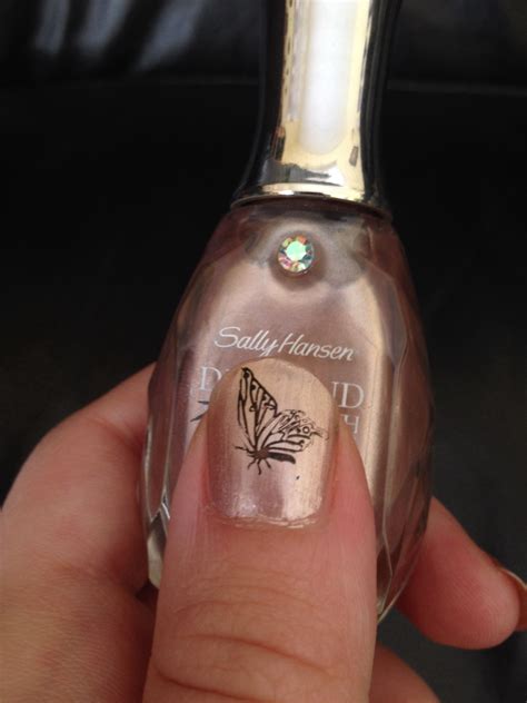 Quick And Cute Nails Nude Shimmer By Sally Hansen Nude Shimmer
