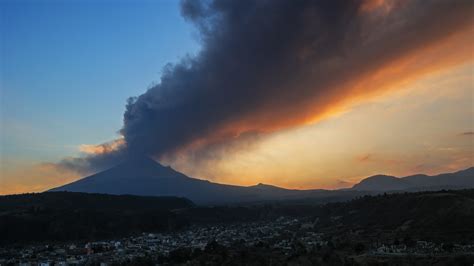 Mexico's most dangerous active volcano erupts 13 times in 1 day | Live ...