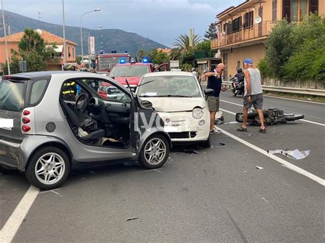 Incidente Stradale Sull Aurelia Tra Ceriale E Albenga Scontro Tra Un