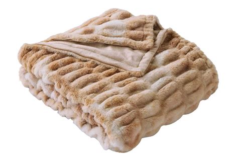 The 8 Best Faux Fur Blankets