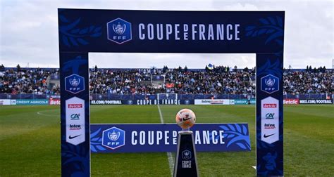 Coupe De France 8e Tour Laval Renverse Saint Philbert Et Se