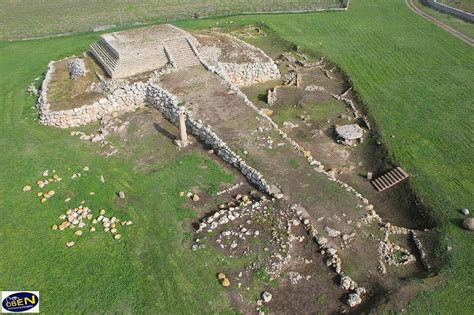 Monte D Accoddi Sardinia Ancient Temples Ancient Architecture