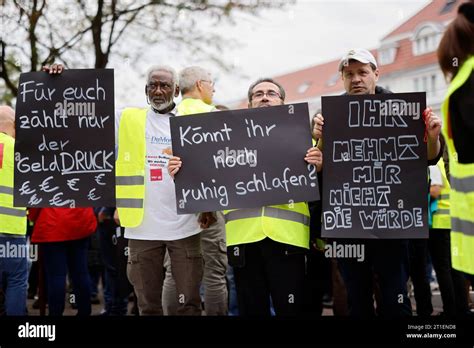 Proteste K Ln K Lner Neven Dumont Haus In K Lner Ehemalige Mitarbeiter