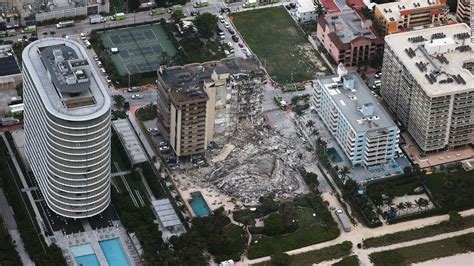 Video shows moment Florida condo collapses - CNN Video