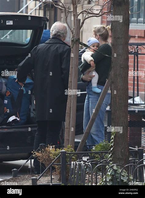 Exclusive New York Ny 12222019 Mamie Gummer And Son 9 Month