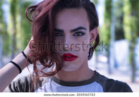 2 743 Imágenes De Trans Sexy Imágenes Fotos Y Vectores De Stock Shutterstock