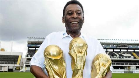 How Many Goals Has Pele Scored In His Entire Football Career