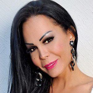 Aline Fenaroly Nude Photo