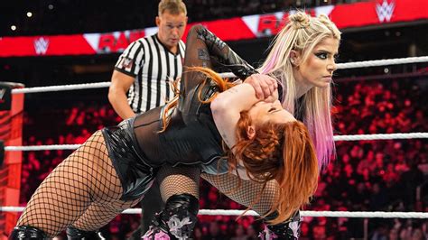 Becky Lynch Vs Alexa Bliss Vs Nikki Cross Triple Threat Match Raw