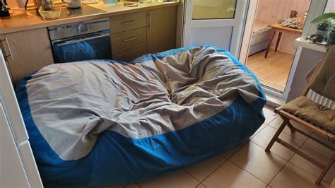 Безкаркасний диван: 750 грн. - Меблі для вітальні Київ на Olx