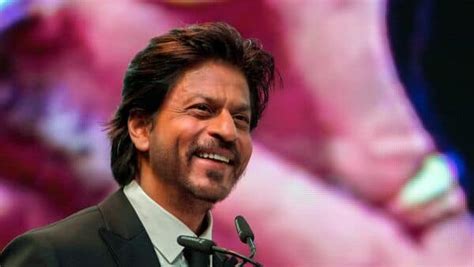 Srk Beats Tom Cruise Becomes Only Indian On Worlds Richest Actor List