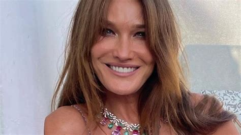 Festival Di Cannes Il Look Di Carla Bruni Incanta Il Red Carpet