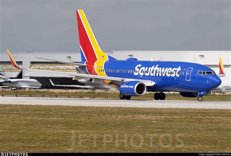 N220WN Boeing 737 7H4 Southwest Airlines Mark Lawrence JetPhotos