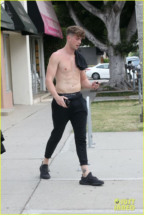 Photo Harry Jowsey Shirtless June 2020 04 Photo 4463790 Just Jared