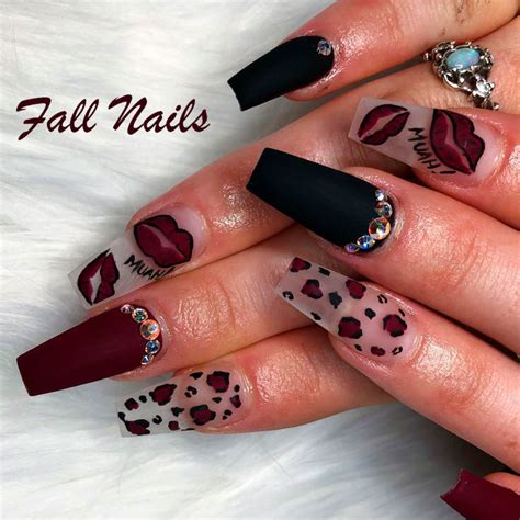 51 Stunning And Trendy Fall Nails To Stand Out In 2024